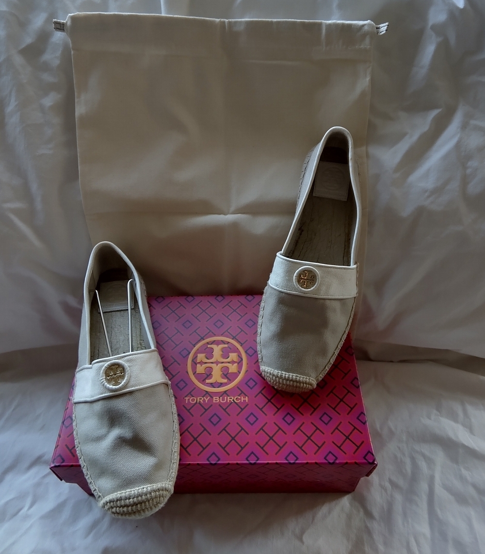 NWOT Tory Burch 'Lacey' Cream & Khaki Canvas Espadrilles with Logo Medallion
